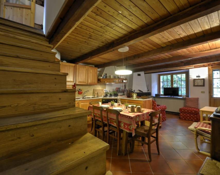 Evasion D'Ermitage Apartment Courmayeur Luaran gambar